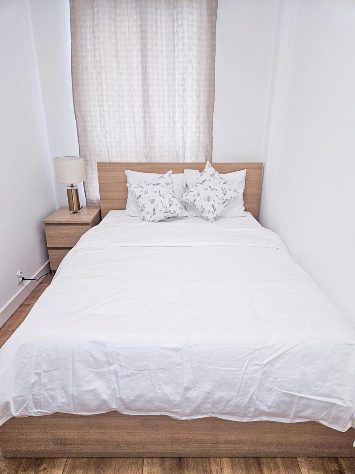 Elegant Two-Room Apartment, Sleeps 4, Near Turon Arena, With Balcony Krasków Exterior foto