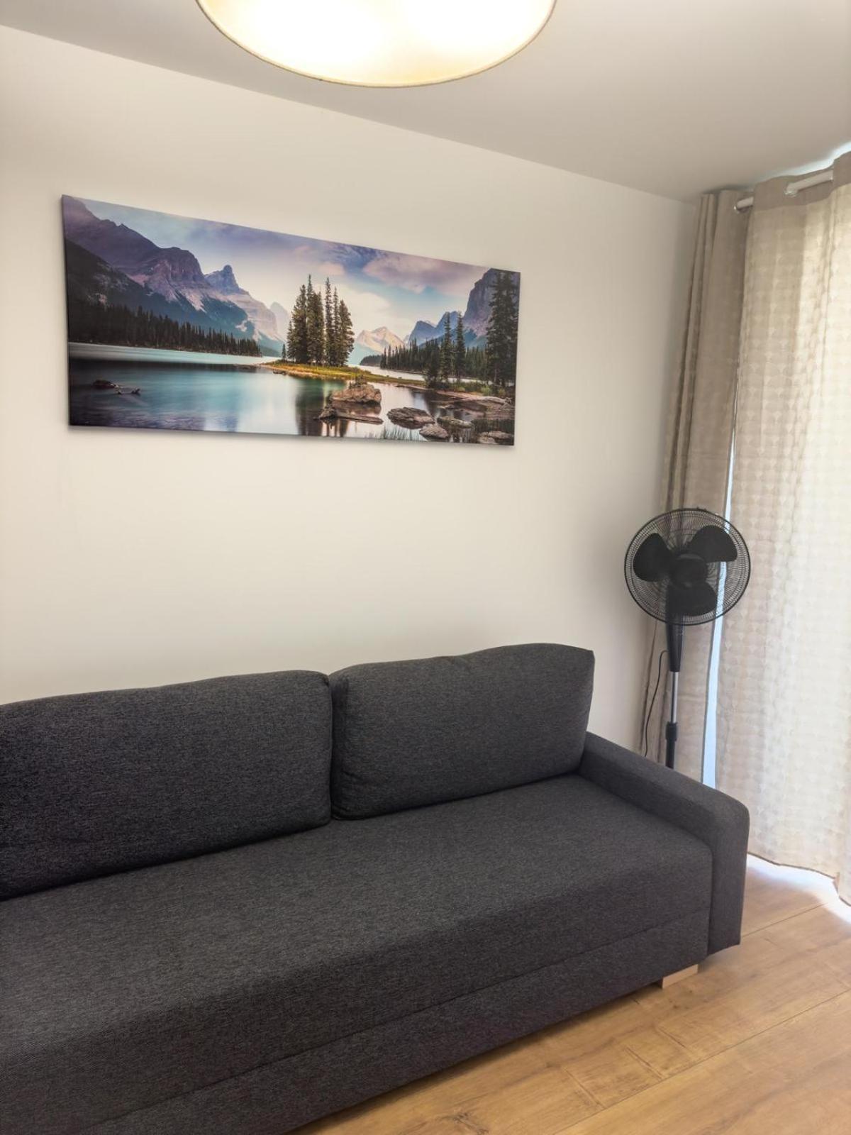 Elegant Two-Room Apartment, Sleeps 4, Near Turon Arena, With Balcony Krasków Exterior foto